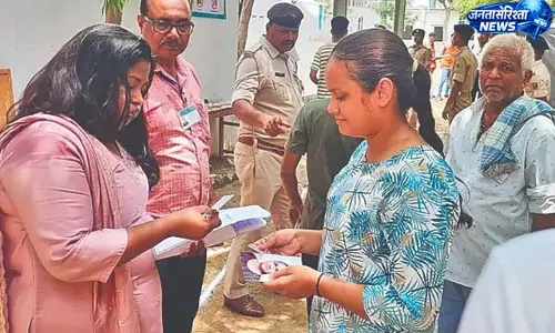 Medical Exam: लखीसराय में सॉल्वर गैंग का खुलासा Medical Exam: लखीसराय में सॉल्वर गैंग का खुलासा