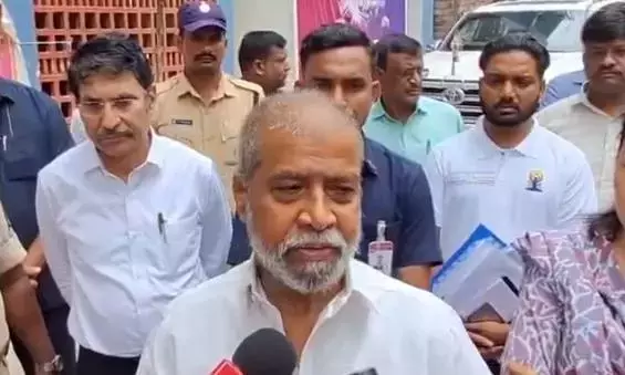 Telangana: तेलंगाना में रियल-टाइम CCTV निगरानी से NEET-UG री-एग्जाम पारदर्शी तरीके से हुआ Telangana: तेलंगाना में रियल-टाइम CCTV निगरानी से NEET-UG री-एग्जाम पारदर्शी तरीके से हुआ