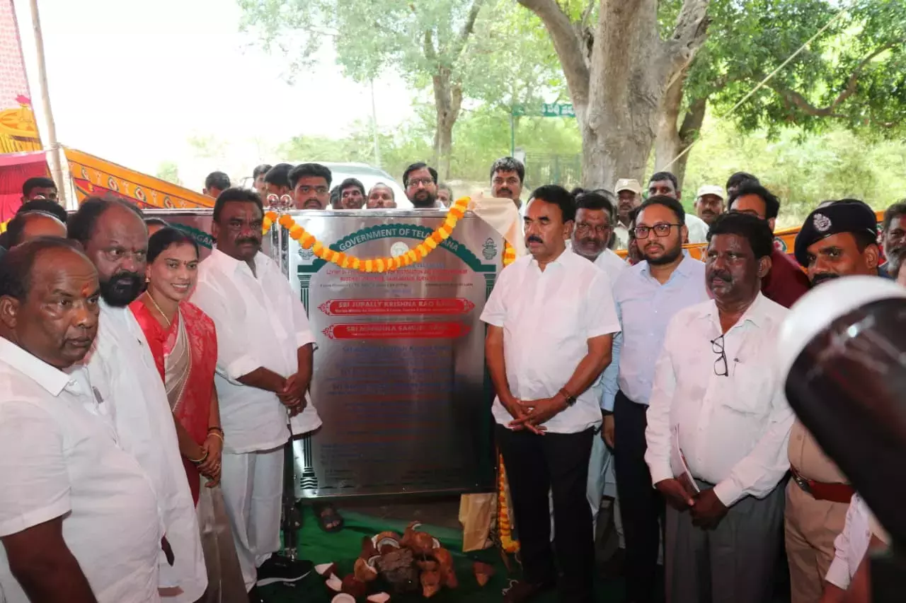 Telangana: तेलंगाना सरकार प्राचीन बौद्ध स्थलों के संरक्षण के लिए प्रतिबद्ध है: जुपल्ली Telangana: तेलंगाना सरकार प्राचीन बौद्ध स्थलों के संरक्षण के लिए प्रतिबद्ध है: जुपल्ली