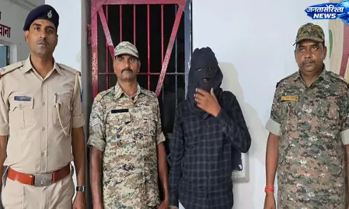 जनगणना और SIR के बीच फर्जी प्रमाण पत्र रैकेट का भंडाफोड़, युवक गिरफ्तार