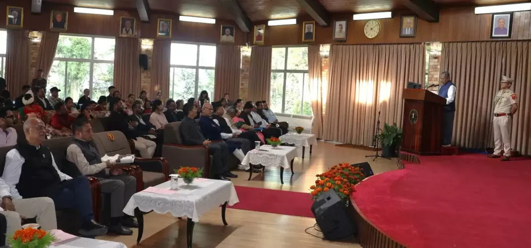 Nagaland: राज्यपाल ने पश्चिम बंगाल स्थापना दिवस समारोह की शोभा बढ़ाई Nagaland: राज्यपाल ने पश्चिम बंगाल स्थापना दिवस समारोह की शोभा बढ़ाई