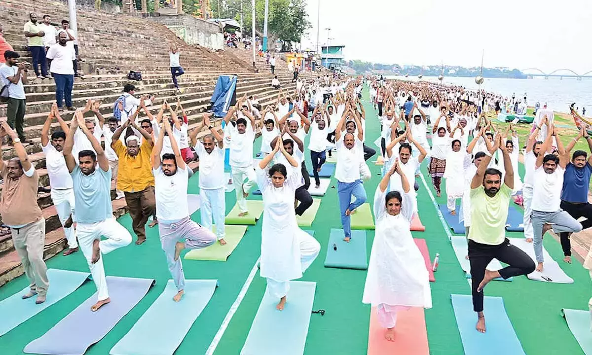 योग स्वस्थ समाज बनाने का सबसे अच्छा रास्ता है: पुरंदेश्वरी योग स्वस्थ समाज बनाने का सबसे अच्छा रास्ता है: पुरंदेश्वरी