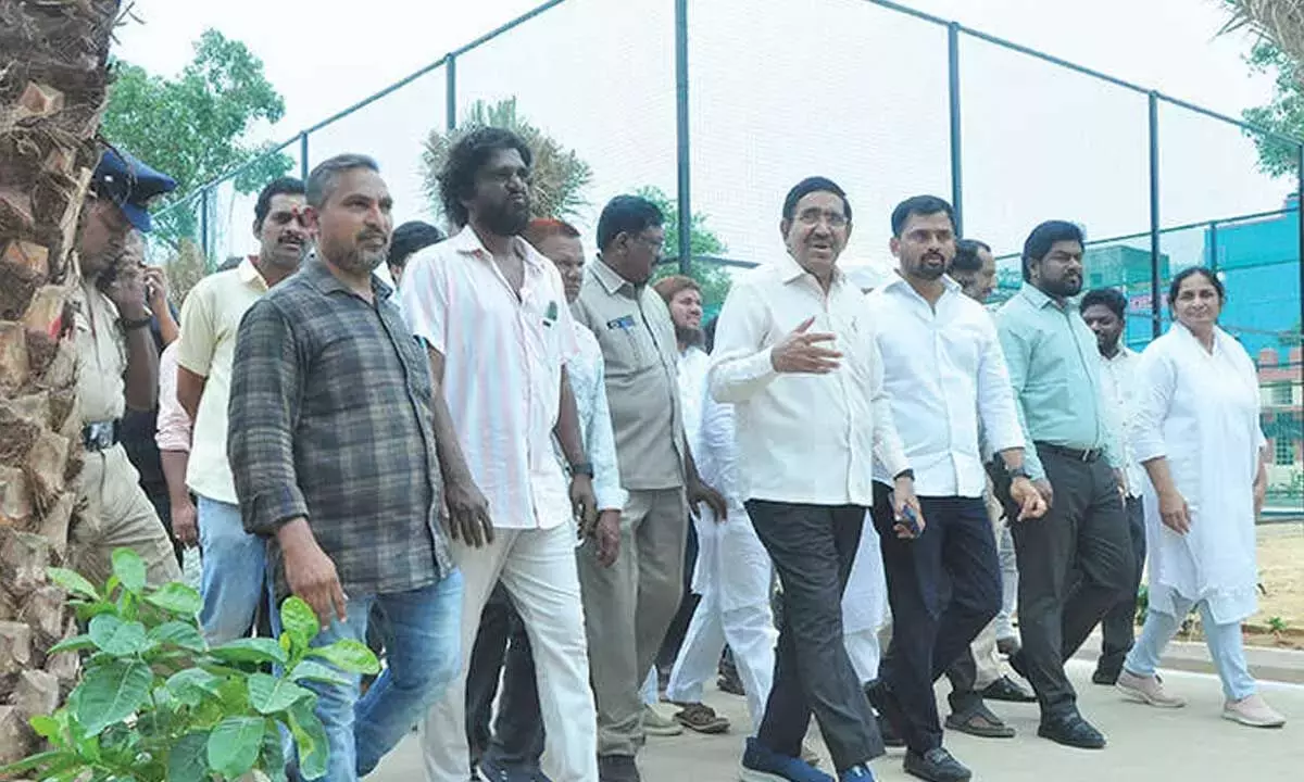 15 सरकारी स्कूलों को कॉर्पोरेट स्टैंडर्ड के हिसाब से डेवलप किया जा रहा है: Narayan 15 सरकारी स्कूलों को कॉर्पोरेट स्टैंडर्ड के हिसाब से डेवलप किया जा रहा है: Narayan