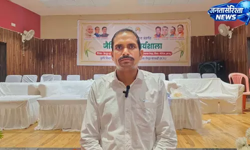 प्रधानमंत्री किसान सम्मान निधि ने बदली दुर्गेश यादव के खेती की तस्वीर प्रधानमंत्री किसान सम्मान निधि ने बदली दुर्गेश यादव के खेती की तस्वीर