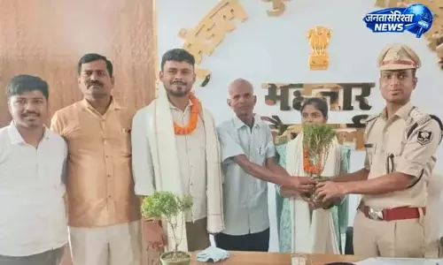 वैशाली: SDPO ने BPSC सफल अभ्यर्थियों को किया सम्मानित वैशाली: SDPO ने BPSC सफल अभ्यर्थियों को किया सम्मानित