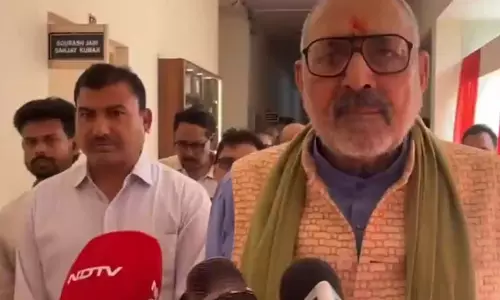 गिरिराज सिंह का अखिलेश यादव पर हमला, बोले- चुनावी मसाला खोज रहे हैं विपक्षी नेता गिरिराज सिंह का अखिलेश यादव पर हमला, बोले- चुनावी मसाला खोज रहे हैं विपक्षी नेता