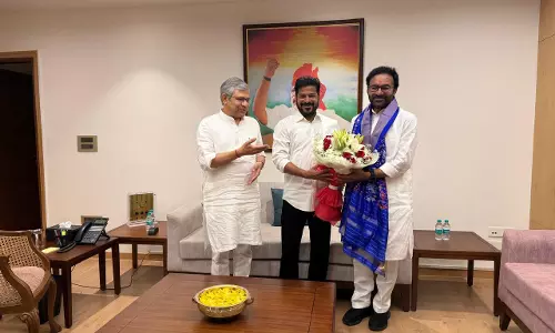 विकास और बुनियादी ढांचे पर केंद्रित रही बैठक, रेवंत रेड्डी ने अश्विनी वैष्णव से की मुलाकात