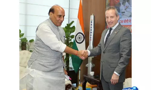 Israel ने भारत के साथ रक्षा सहयोग बढ़ाने के प्रति अपनी प्रतिबद्धता जताई Israel ने भारत के साथ रक्षा सहयोग बढ़ाने के प्रति अपनी प्रतिबद्धता जताई