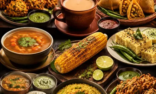 मानसून स्पेशल रेसिपी: बारिश के मौसम में इन स्वादिष्ट पकवानों से बढ़ेगा जायका मानसून स्पेशल रेसिपी: बारिश के मौसम में इन स्वादिष्ट पकवानों से बढ़ेगा जायका