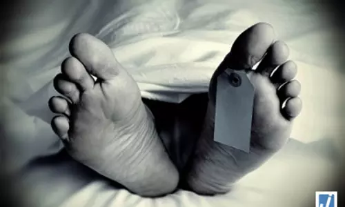 खेलते-खेलते पानी की टंकी में गिरी 4 साल की बच्ची, अस्पताल में तोड़ा दम खेलते-खेलते पानी की टंकी में गिरी 4 साल की बच्ची, अस्पताल में तोड़ा दम