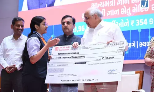 गुजरात में शिक्षा योजना के तहत छात्राओं की उपस्थिति और साइंस में दाखिले बढ़े गुजरात में शिक्षा योजना के तहत छात्राओं की उपस्थिति और साइंस में दाखिले बढ़े