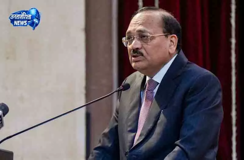 Delhi CJI का संदेश: स्वास्थ्य और जागरूकता को प्राथमिकता दें Delhi CJI का संदेश: स्वास्थ्य और जागरूकता को प्राथमिकता दें