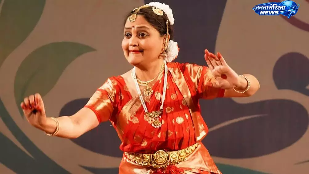 Pune : भरतनाट्यम की भव्य प्रस्तुति, स्मिता महाजन और शिष्यों ने बांधा समां Pune : भरतनाट्यम की भव्य प्रस्तुति, स्मिता महाजन और शिष्यों ने बांधा समां