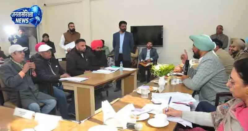 Jalandhar ओपन हाउस: NRI की कम रुचि का मुद्दा Jalandhar ओपन हाउस: NRI की कम रुचि का मुद्दा