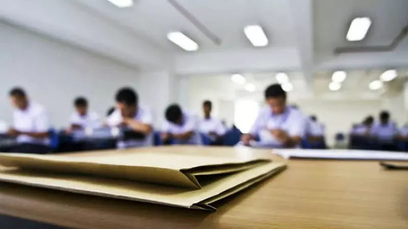 लखीसराय में NEET-UG 2026 परीक्षा घोटाले का खुलासा, 24 गिरफ्तार लखीसराय में NEET-UG 2026 परीक्षा घोटाले का खुलासा, 24 गिरफ्तार