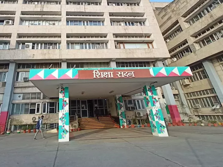 Chandigarh: शिक्षा विभाग में सीपीएल हेतु डीसी की सिफारिश अनिवार्य नहीं Chandigarh: शिक्षा विभाग में सीपीएल हेतु डीसी की सिफारिश अनिवार्य नहीं