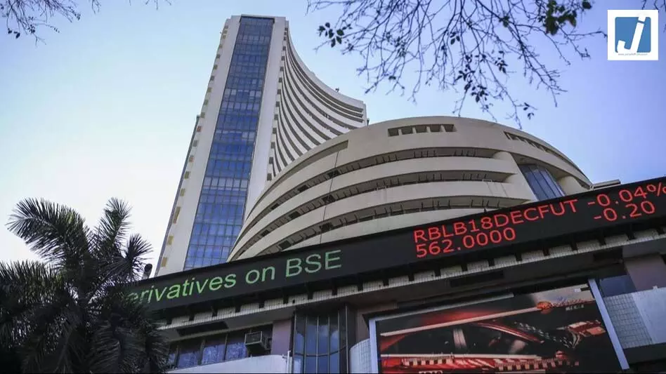 भारतीय शेयर बाजार हरे निशान में बंद; सेंसेक्स 77,000 के पार भारतीय शेयर बाजार हरे निशान में बंद; सेंसेक्स 77,000 के पार
