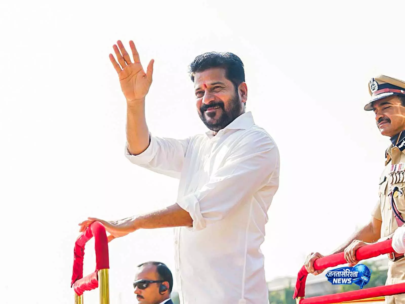 CM रेवंत रेड्डी ने राजनाथ सिंह से आदिलाबाद एयरपोर्ट को पूर्ण सुविधाओं के साथ विकसित करने की मांग की CM रेवंत रेड्डी ने राजनाथ सिंह से आदिलाबाद एयरपोर्ट को पूर्ण सुविधाओं के साथ विकसित करने की मांग की