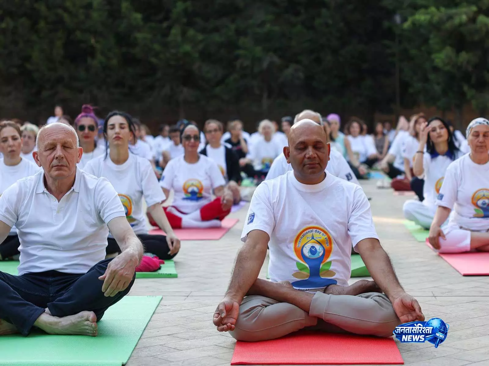 International Yoga Day 2026: बाकू ने स्वस्थ बुढ़ापे के लिए योग को अपनाया International Yoga Day 2026: बाकू ने स्वस्थ बुढ़ापे के लिए योग को अपनाया