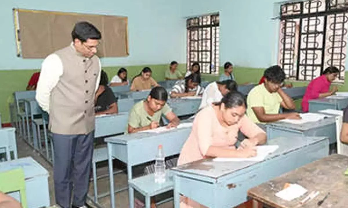 Andhra: NEET री-एग्जाम आसानी से हुआ; 89.97% अटेंडेंस दर्ज की गई