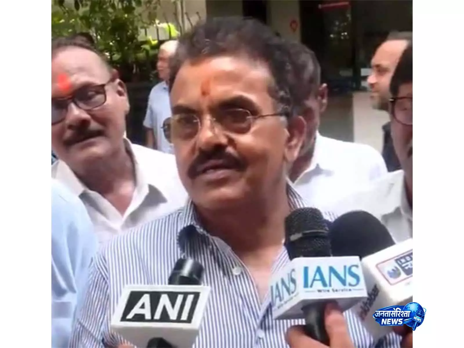“2019 में बालासाहेब की विचारधारा से धोखा देने वाले असली गद्दार”: Sanjay Nirupam का उद्धव गुट पर हमला “2019 में बालासाहेब की विचारधारा से धोखा देने वाले असली गद्दार”: Sanjay Nirupam का उद्धव गुट पर हमला