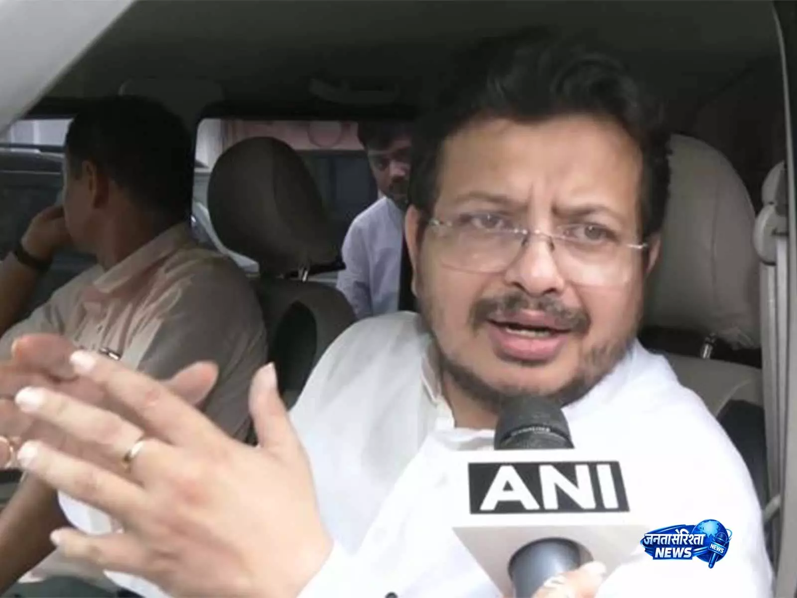 Bengal बजट पर विपक्ष का हमला, इंफ्रा आंकड़ों और अल्पसंख्यक फंड में कटौती पर सवाल Bengal बजट पर विपक्ष का हमला, इंफ्रा आंकड़ों और अल्पसंख्यक फंड में कटौती पर सवाल