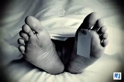 खेलते-खेलते पानी की टंकी में गिरी 4 साल की बच्ची, अस्पताल में तोड़ा दम खेलते-खेलते पानी की टंकी में गिरी 4 साल की बच्ची, अस्पताल में तोड़ा दम