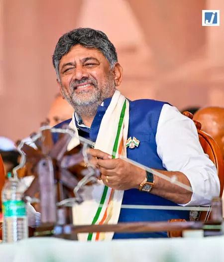 कर्नाटक: शिवकुमार ने बिदादी परियोजना बहस पर कुमारस्वामी की चुनौती स्वीकार की कर्नाटक: शिवकुमार ने बिदादी परियोजना बहस पर कुमारस्वामी की चुनौती स्वीकार की