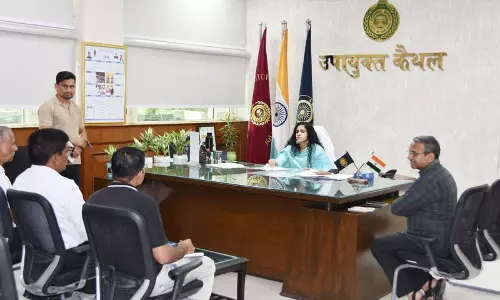 कैथल के DC ने कपड़े दान करने का अभियान शुरू किया कैथल के DC ने कपड़े दान करने का अभियान शुरू किया