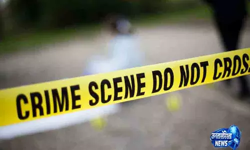Delhi फ्लाईओवर हादसा: बाइक टैक्सी फिसली, महिला की मौत Delhi फ्लाईओवर हादसा: बाइक टैक्सी फिसली, महिला की मौत