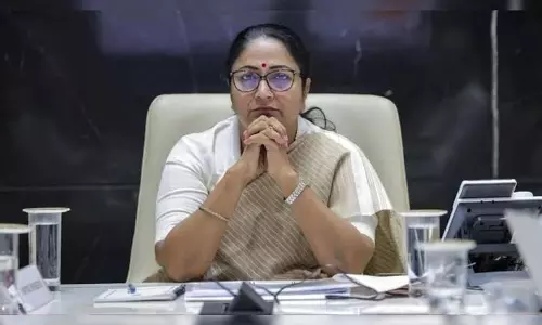 New Delhi: सरकारी सेवाओं की तय समय सीमा, दिल्ली सरकार का बड़ा कदम New Delhi: सरकारी सेवाओं की तय समय सीमा, दिल्ली सरकार का बड़ा कदम