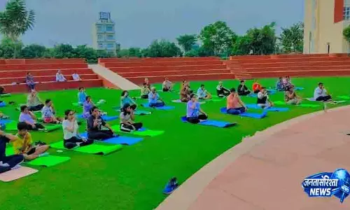 Rohtak किंग्स कॉलेज भारत ने अंतर्राष्ट्रीय योग दिवस मनाया Rohtak किंग्स कॉलेज भारत ने अंतर्राष्ट्रीय योग दिवस मनाया