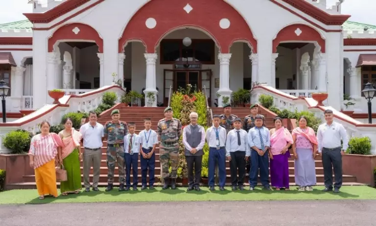 Manipur के गवर्नर ने इम्फाल में पूरी स्कॉलरशिप पाने वाले IDP छात्रों से बातचीत की