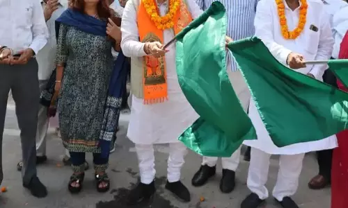 New Delhi: रोहिणी में सफाई व्यवस्था के लिए 35 वाहनों को हरी झंडी New Delhi: रोहिणी में सफाई व्यवस्था के लिए 35 वाहनों को हरी झंडी