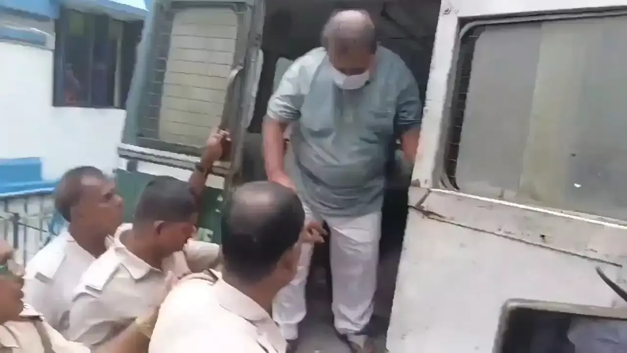 Hooghly: गिरफ्तारी के बाद रामेंदु सिंह राय को कोर्ट में पेश किया गया