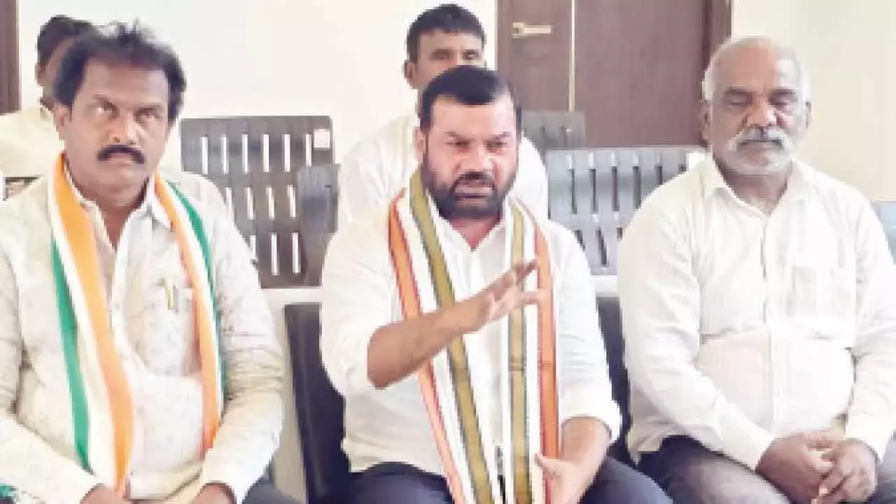 Telangana: कांग्रेस ने पुट्टा मधु की 900 करोड़ रुपये की संपत्ति की जांच की मांग की