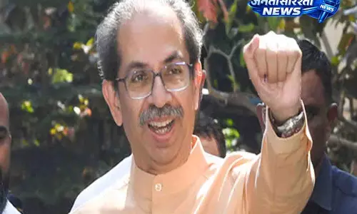 उद्धव सेना ने लगाया आरोप, सरकार पर दल-बदल को बढ़ावा देने का दावा
