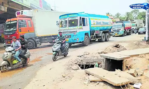 Karnataka : सैंथगेट सर्कल की बदहाल स्थिति पर उठे सवाल, कूड़ा-कचरा और जाम से लोग परेशान Karnataka : सैंथगेट सर्कल की बदहाल स्थिति पर उठे सवाल, कूड़ा-कचरा और जाम से लोग परेशान