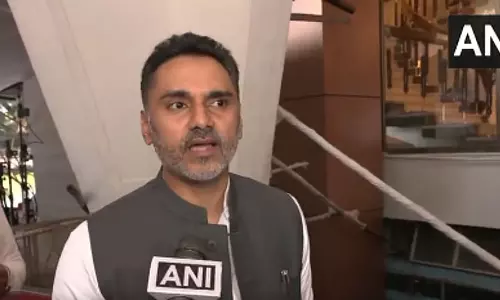 महाराष्ट्र में UCC लागू करने की तैयारी तेज, ड्राफ्ट कमेटी कर रही काम: मंत्री योगेश कदम महाराष्ट्र में UCC लागू करने की तैयारी तेज, ड्राफ्ट कमेटी कर रही काम: मंत्री योगेश कदम