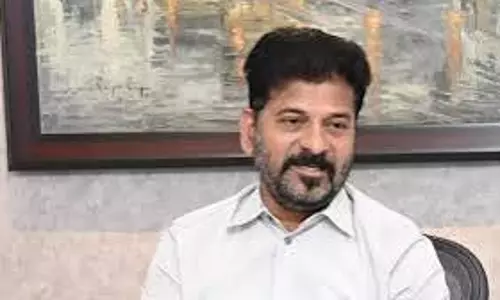Telangana: सीएम ने कार्गो और MRO यूनिट पर केंद्र से सहयोग मांगा Telangana: सीएम ने कार्गो और MRO यूनिट पर केंद्र से सहयोग मांगा