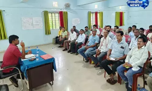 खरसावां में ‘खेत बचाओ’ अभियान के तहत जागरूकता कार्यक्रम आयोजित खरसावां में ‘खेत बचाओ’ अभियान के तहत जागरूकता कार्यक्रम आयोजित