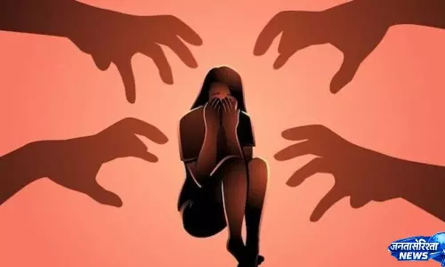 इंस्टाग्राम पर हुई दोस्ती बनी मुसीबत! महिला ने लगाया रेप, ब्लैकमेलिंग और धर्म परिवर्तन के दबाव का आरोप इंस्टाग्राम पर हुई दोस्ती बनी मुसीबत! महिला ने लगाया रेप, ब्लैकमेलिंग और धर्म परिवर्तन के दबाव का आरोप