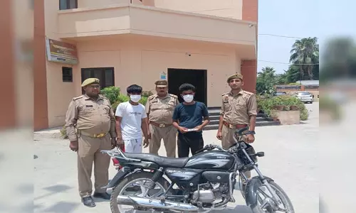 नोएडा में पुलिस ने दो वाहन चोरों को किया गिरफ्तार
