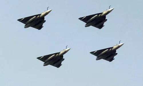 IAF टेंडर से खुली पाकिस्तान के ‘नुकसान’ दावों की पोल IAF टेंडर से खुली पाकिस्तान के ‘नुकसान’ दावों की पोल