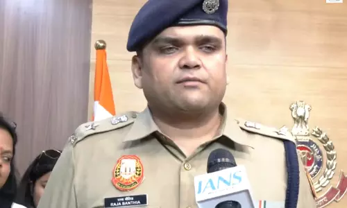 1.5 करोड़ की लूट का खुलासा: रुपये ले जा रहा कर्मचारी ही निकला मास्टरमाइंड 1.5 करोड़ की लूट का खुलासा: रुपये ले जा रहा कर्मचारी ही निकला मास्टरमाइंड