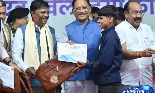 छत्तीसगढ़ में खेलों के लिए बेहतर वातावरण और आधुनिक अधोसंरचना का हो रहा विकास: CM साय छत्तीसगढ़ में खेलों के लिए बेहतर वातावरण और आधुनिक अधोसंरचना का हो रहा विकास: CM साय