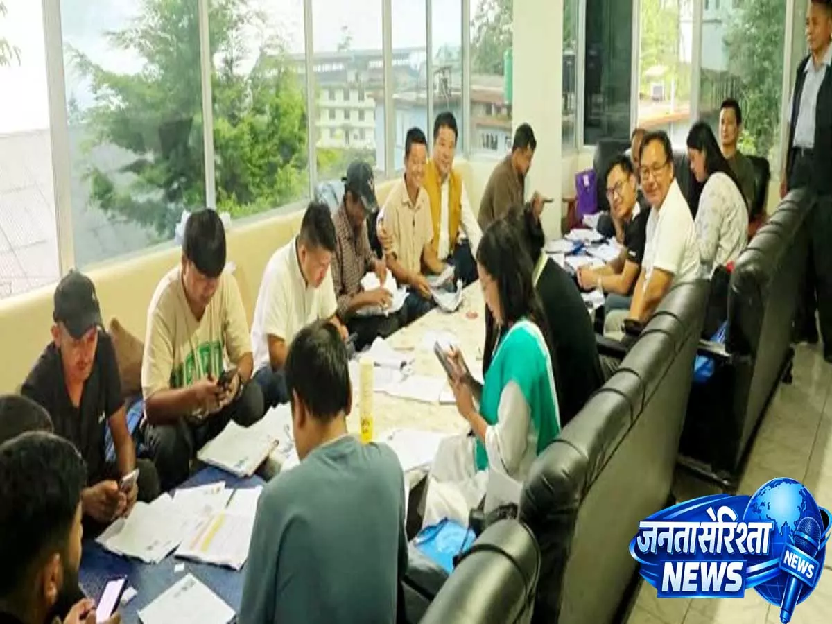 Sikkim की बड़ी उपलब्धि: मानेबोंग-डेंटम में चुनावी रिकॉर्ड का पूरा डिजिटलीकरण Sikkim की बड़ी उपलब्धि: मानेबोंग-डेंटम में चुनावी रिकॉर्ड का पूरा डिजिटलीकरण