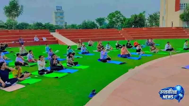 Rohtak किंग्स कॉलेज भारत ने अंतर्राष्ट्रीय योग दिवस मनाया