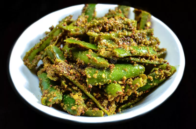 तीखा और झटपट: जानें 10 मिनट वाली हरी मिर्च अचार की आसान रेसिपी तीखा और झटपट: जानें 10 मिनट वाली हरी मिर्च अचार की आसान रेसिपी