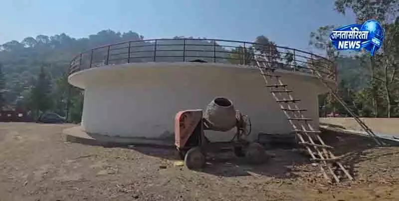 Solan में 1 करोड़ की पानी टंकी बेकार Solan में 1 करोड़ की पानी टंकी बेकार